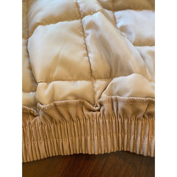 Unbranded Beige Quilted Jacket L Full Zip Closure Pockets Elastic Back Hem Retro - Picture 15 of 16